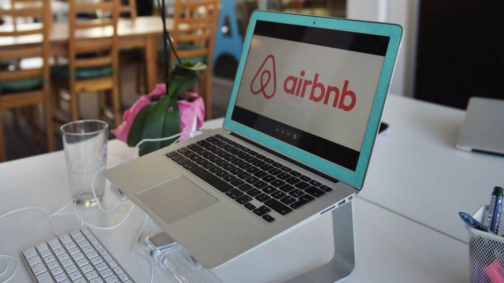 Airbnb eyes expansion with affiliate program for sites with 1M+ users