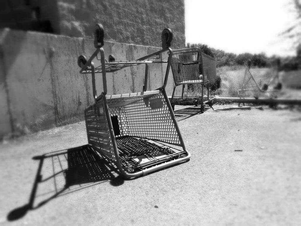 shopping carts left abandoned like hotel sector during crisis