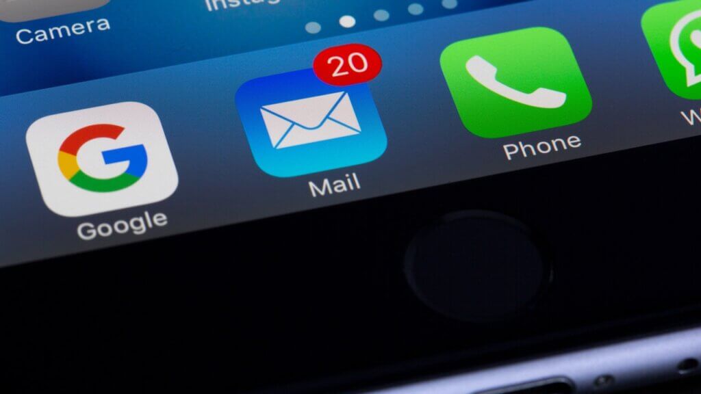 mobile email icon with notification of a new email reflecting importance to a hotel of post and pre stay emails